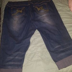 Rocawear capri pants